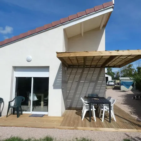 度假居 De La Libellule 科芒特里